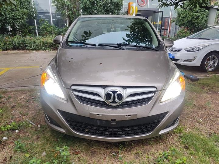 BAIC E Series 2013 Hatchback 1.5L MT photo 2