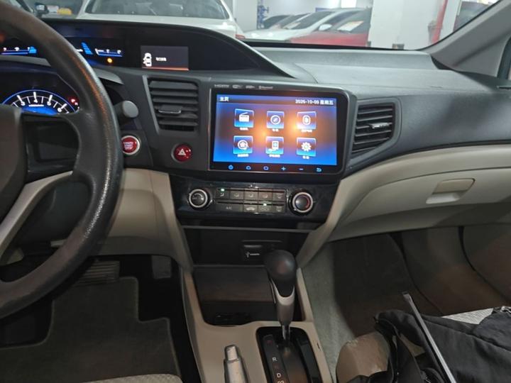 Civic 2016 1.8L AT Comfort photo 4