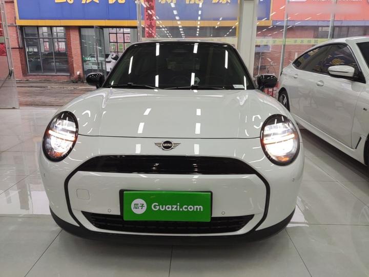 MINI COOPER 2025 456km COOPER E Classic photo 2