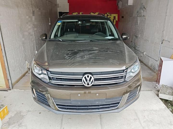 Tiguan 2015 1.8TSI AT AWD Luxury photo 2