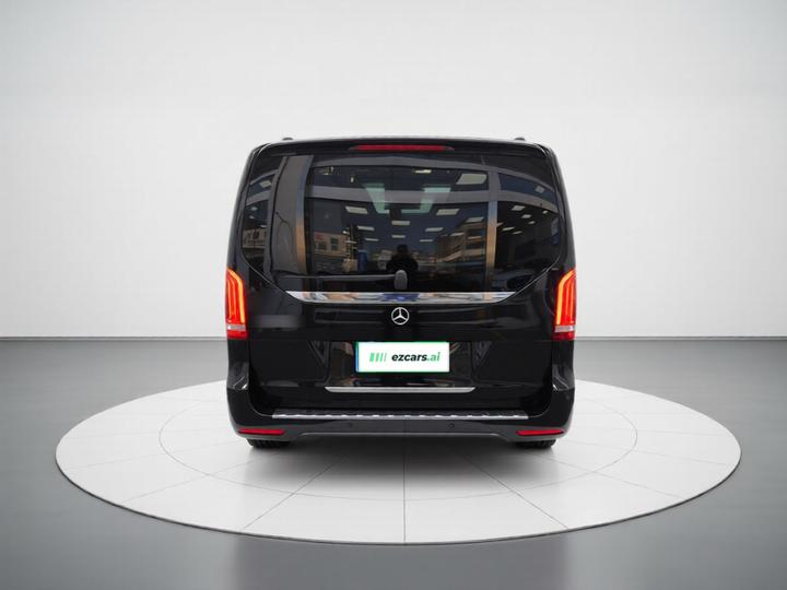 V-Class 2022 V 260 L Long Wheelbase Luxury photo 3