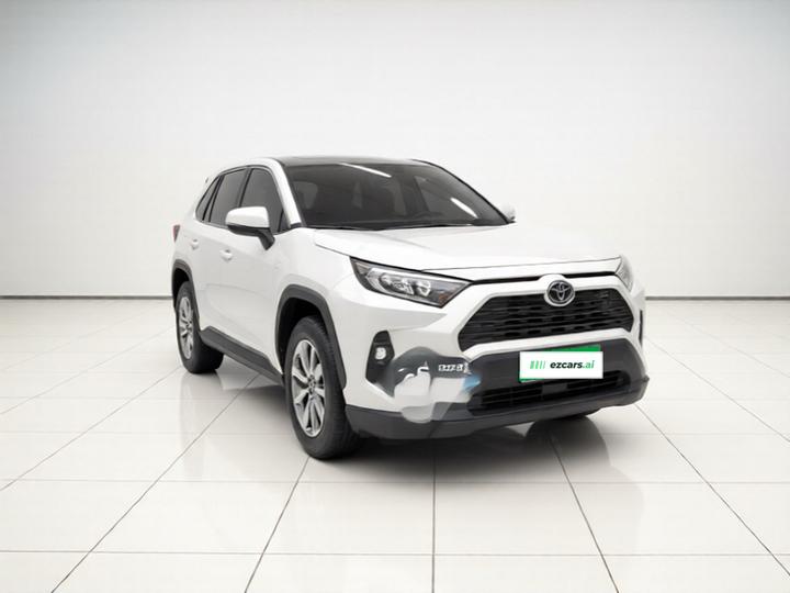 RAV4 2023 2.0L CVT RWD photo 3