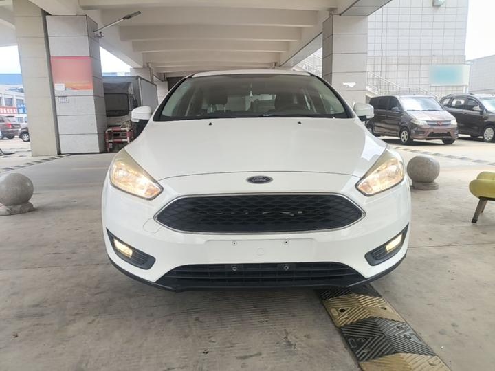 Focus 2017 Hatchback 1.6L AT Comfort photo 2