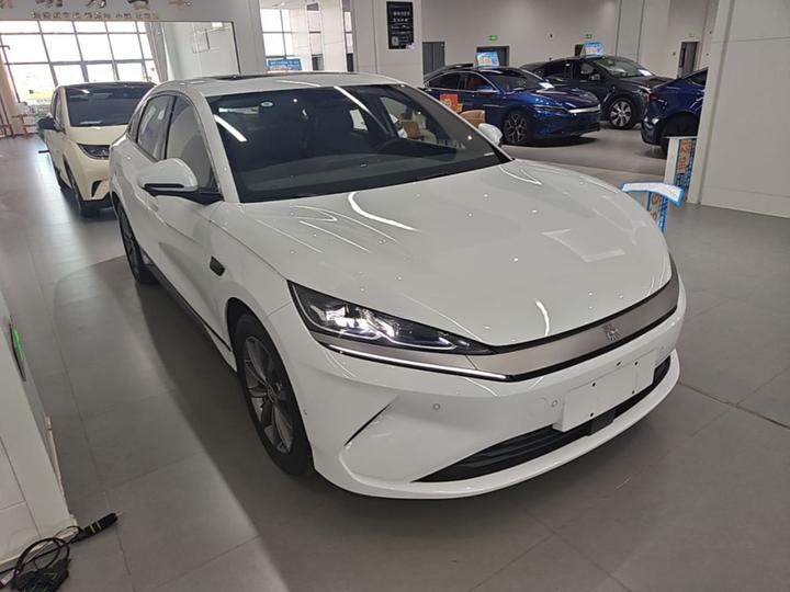 Qin L 2025 EV 545KM photo 3
