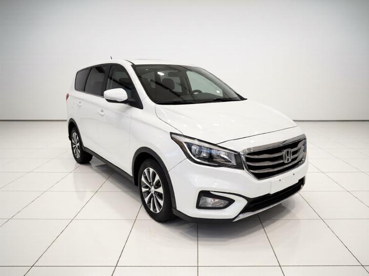 2017 1.6L MT photo 3