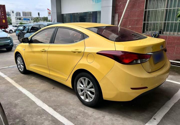 Elantra 2016 1.6L AT Smart photo 4