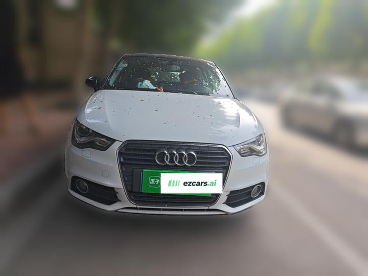 A1 2014 30 TFSI Comfort photo 2