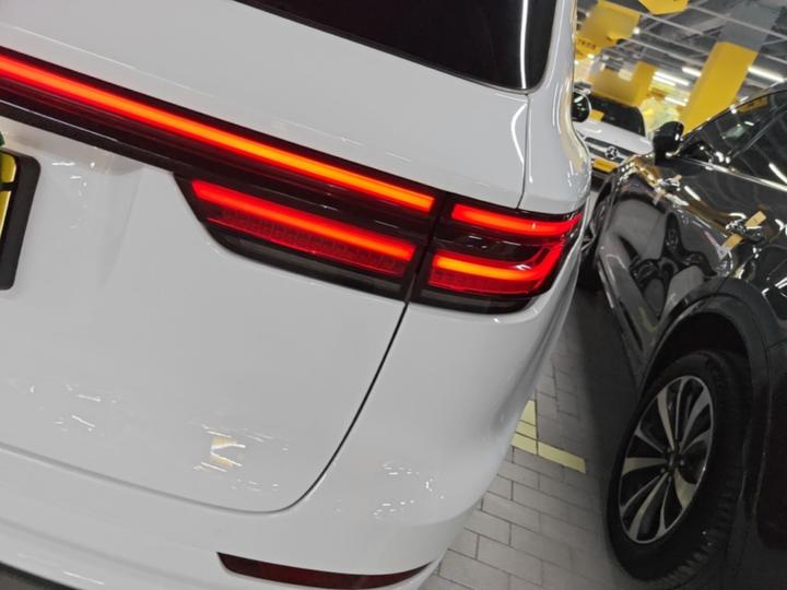 Li Auto ONE 2020 EREV 6-Seater photo 7