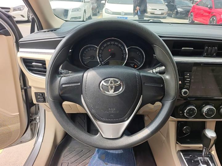 Corolla 2014 1.6L CVT GL photo 6