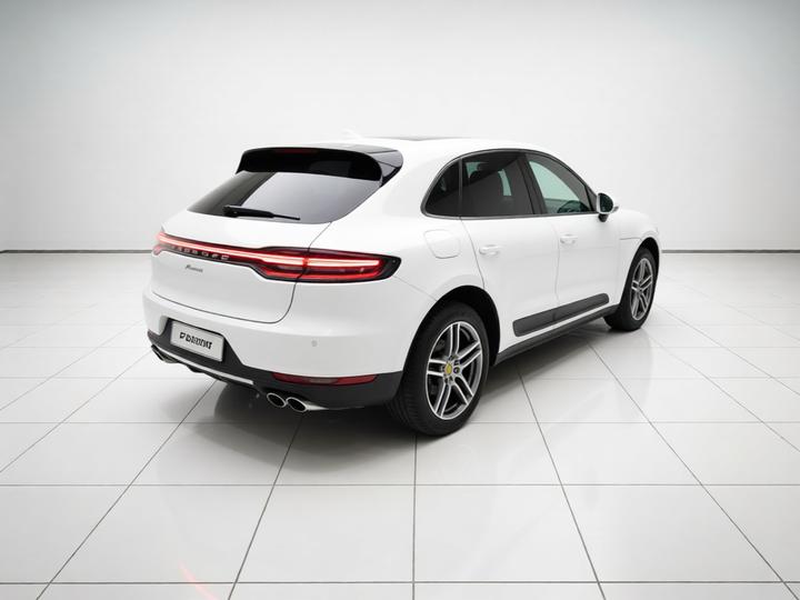 2020 Macan 2.0T photo 6