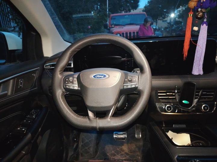 Edge 2021 PLUS EcoBoost 245 RWD 7-Seater photo 7