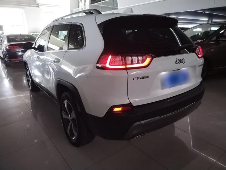 Cherokee 2020 2.0T RWD Leading photo 4