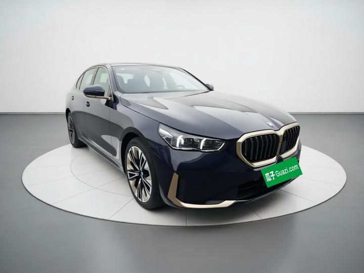 5 Series 2024 530Li Exclusive Luxury photo 3