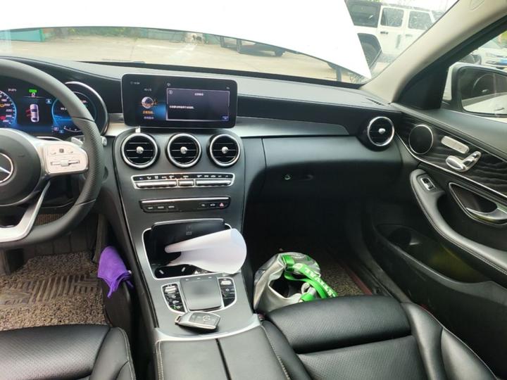 C-Class 2020 C 260 L Sport photo 8