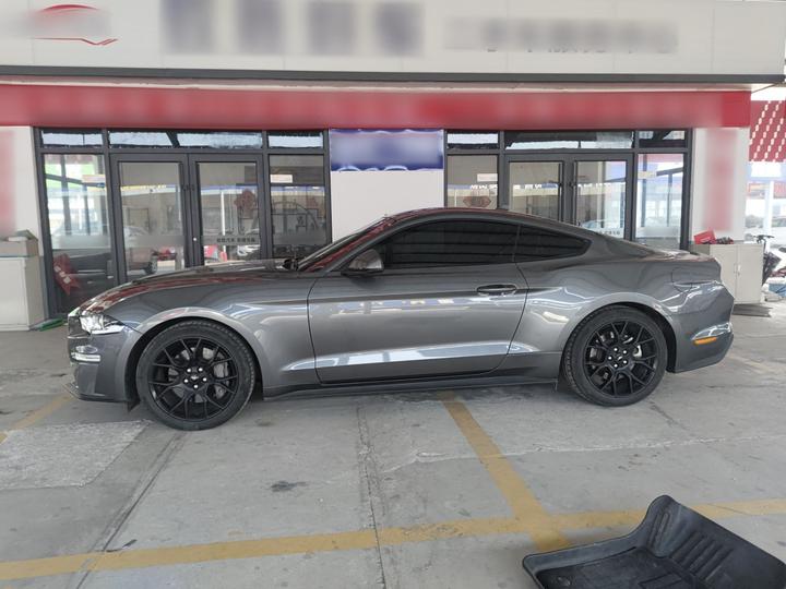 Mustang 2021 2.3T EcoBoost photo 4