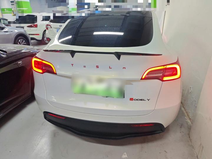 Model Y 2023 RWD photo 3