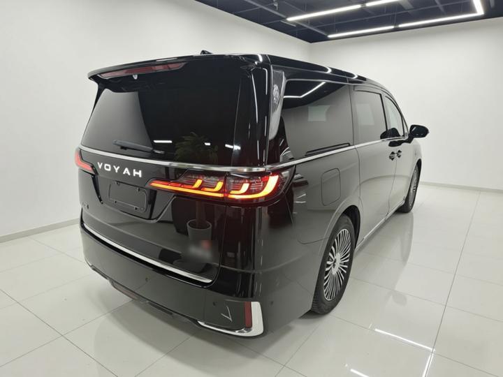 Voyah Dreamer 2025 PHEV AWD Excellence Qiankun photo 4
