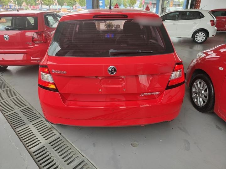 Fabia 2017 1.4L AT photo 3