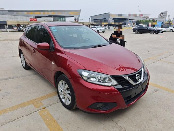 Tiida 2016 1.6L CVT photo 3