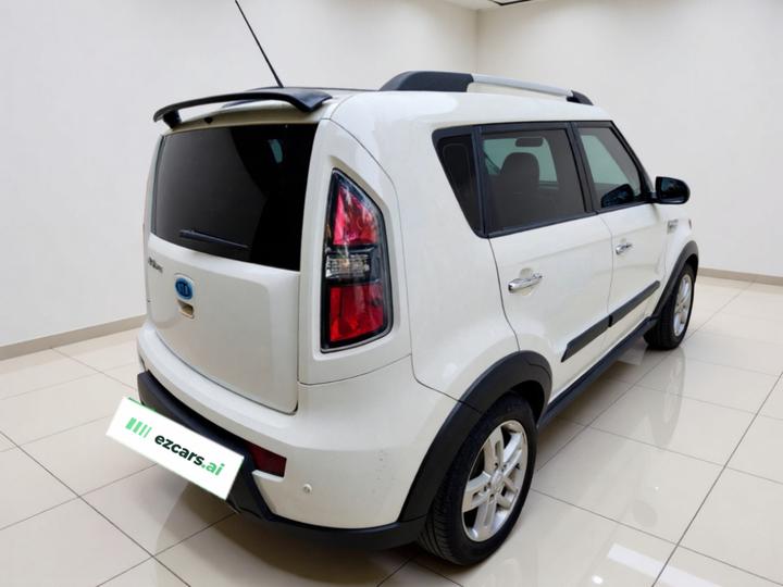 2010 1.6L AT GLS photo 6