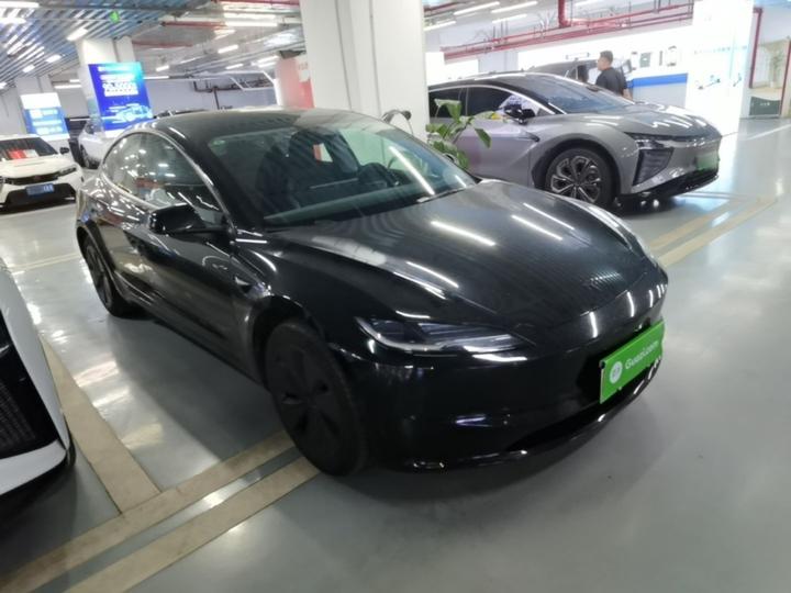 Model 3 2026 RWD photo 3