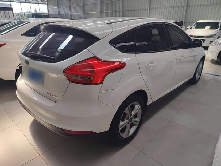 Focus 2017 Hatchback 1.6L AT Comfort photo 4