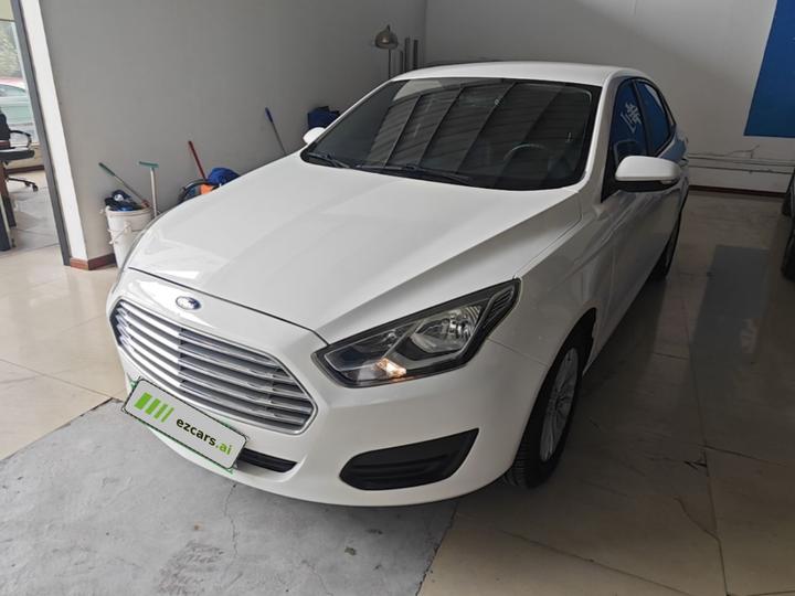 Escort 2017 Facelift 1.5L MT Comfort