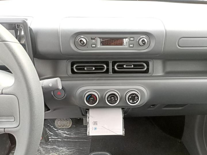 Wuling Zhiguang EV 2025 201km Standard photo 8