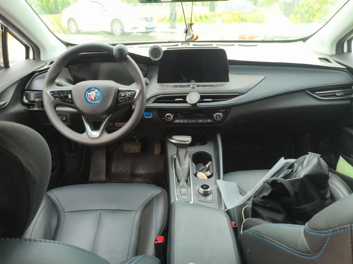 6 2022 PHEV Smart photo 5