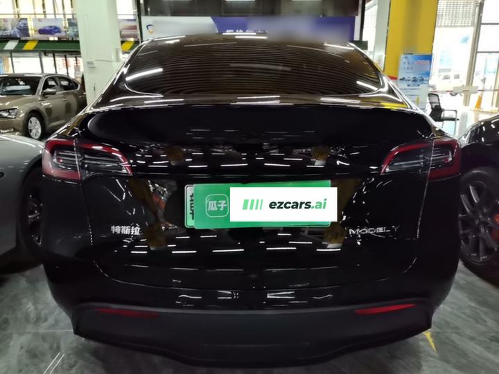 Model Y 2023 RWD photo 5