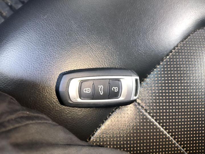 Emgrand 2017 Sedan 1.5L MT photo 8