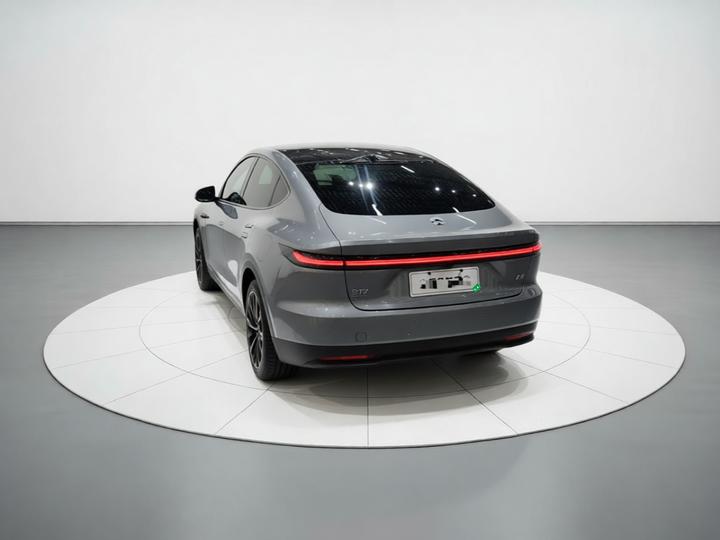 ET7 2024 75kWh Executive photo 3