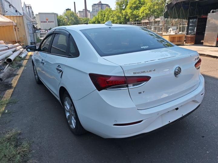 Excelle 2018 15T DCT Elite China V photo 4
