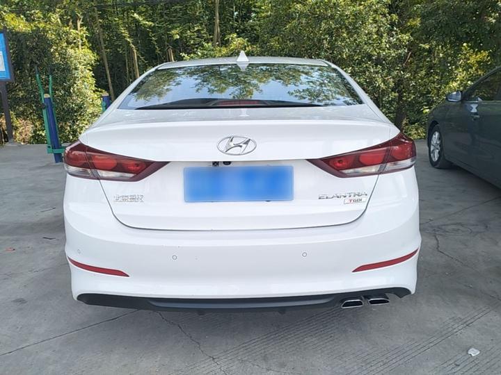 Elantra 2016 1.4T DCT Elite photo 3