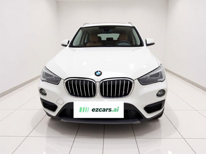 X1 2018 sDrive20Li Leading photo 2
