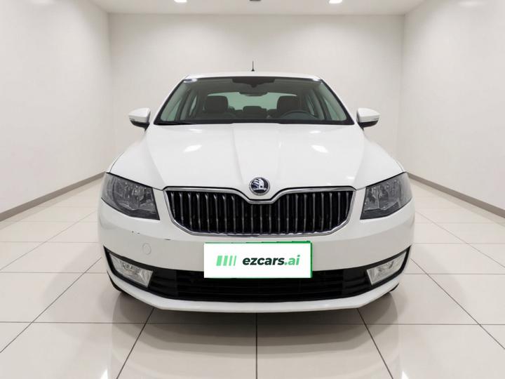 Octavia 2016 1.6L MT photo 2