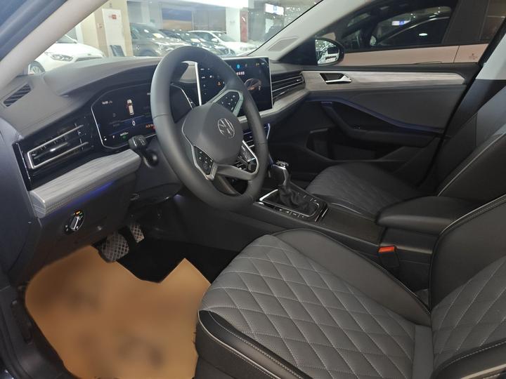 Sagitar 2022 280TSI DSG photo 8