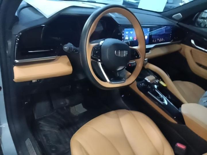 Xingyue L EREV 2022 1.5T DHT EREV photo 5