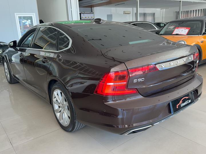 S90 2018 T5 photo 4