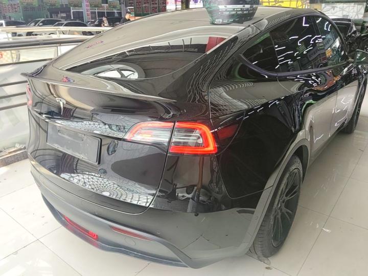 Model Y 2022 RWD photo 4