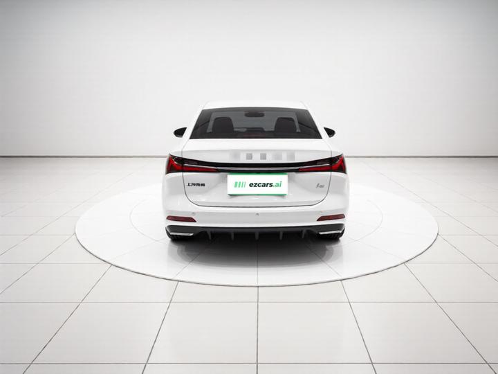 i5 2023 1.5L CVT Luxury photo 5