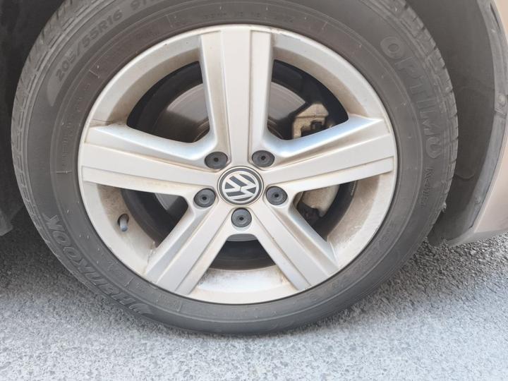 Golf 2016 1.6L AT Comfort photo 8