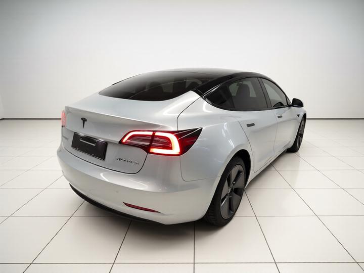 Model 3 2022 RWD photo 6