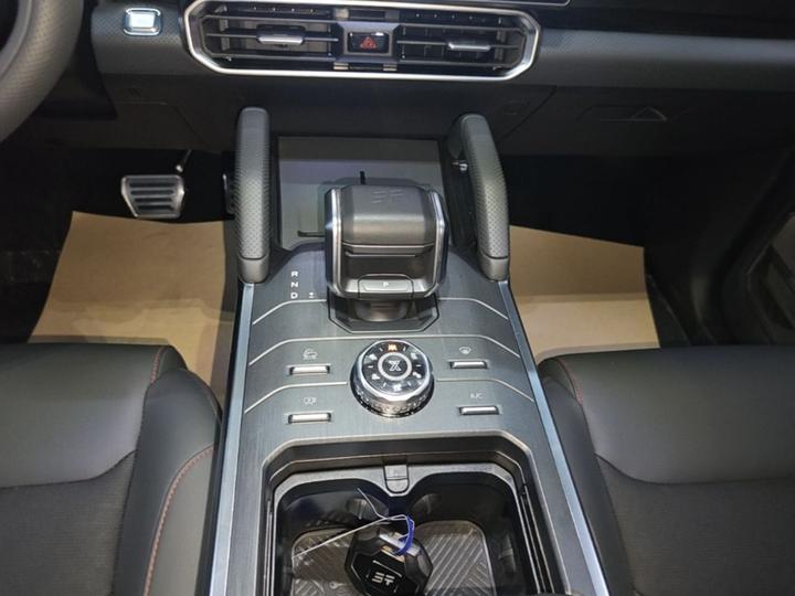 Wagon 2024 2.0T AWD PRO photo 6