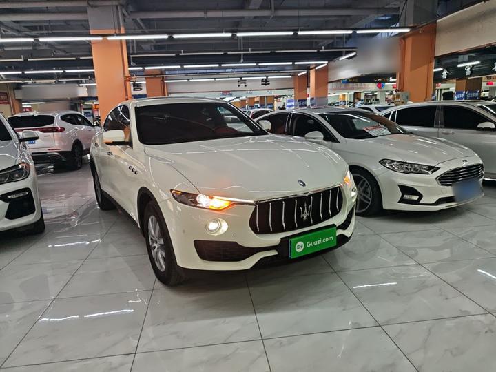 Levante 2018 3.0T Classic photo 3