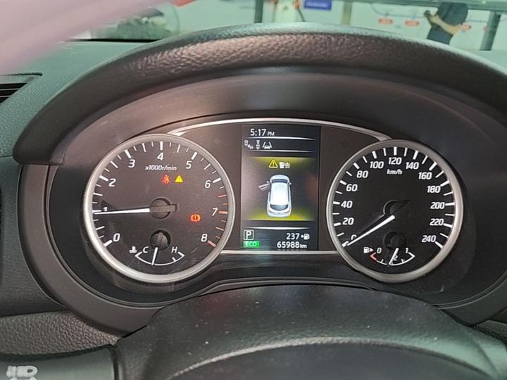 Tiida 2016 1.6L CVT photo 3