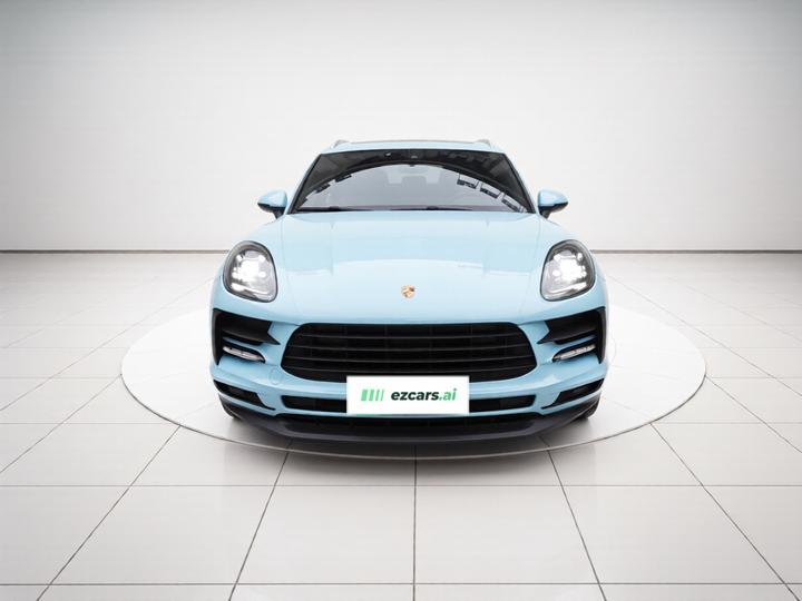 2018 Macan 2.0T photo 2