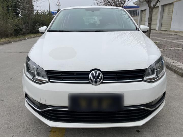 Polo 2016 1.6L AT Comfort photo 2