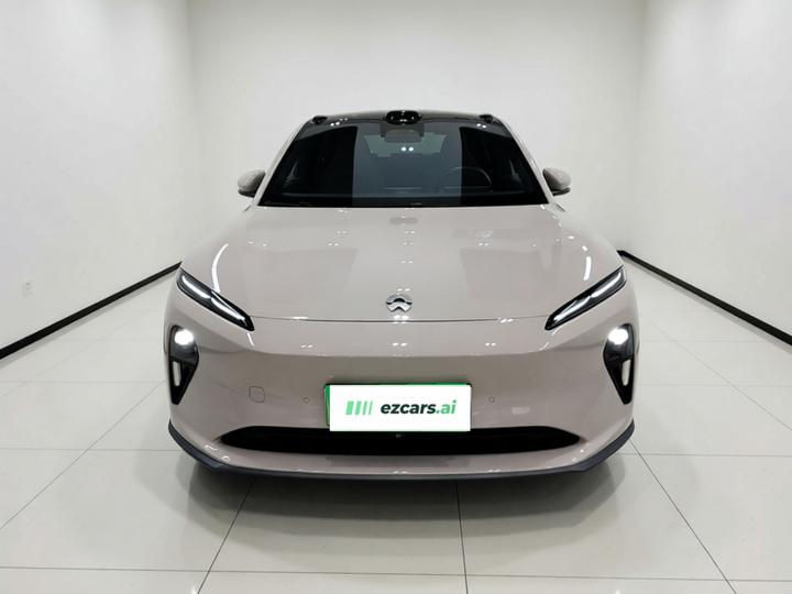 ET5 2022 75kWh photo 2