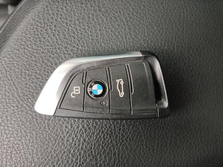 X1 2019 sDrive20Li Leading photo 8
